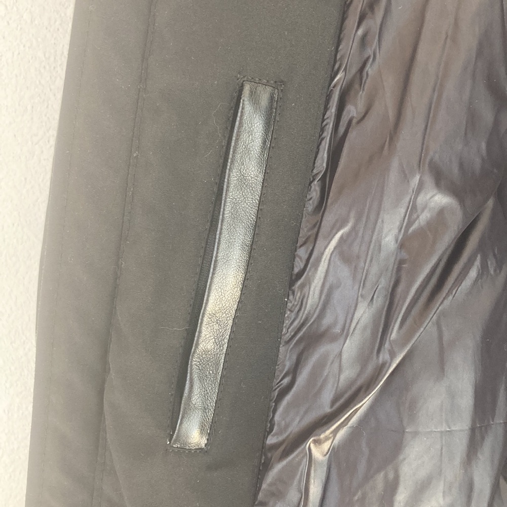 M. Benisti Canadian high fashion quality parka with fox fur removable hood. - Picture 10 of 16